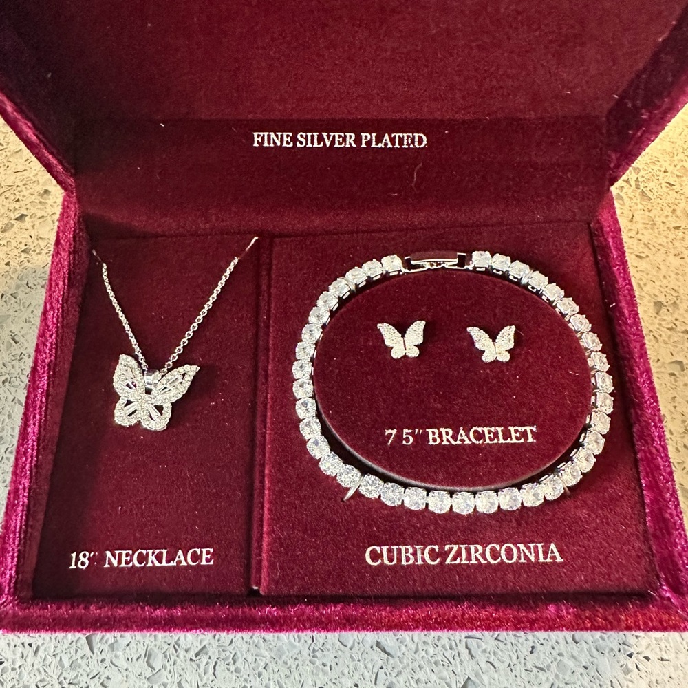 Silver Butterfly Necklace Set with Sparkling Stones